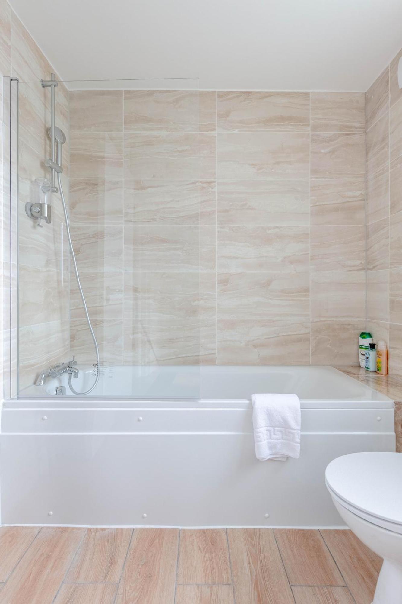 2bd East Sleeps 7! Apartament Londra
