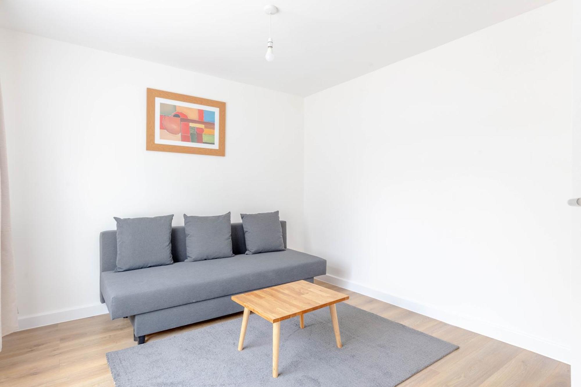 Apartament 2bd East Sleeps 7!