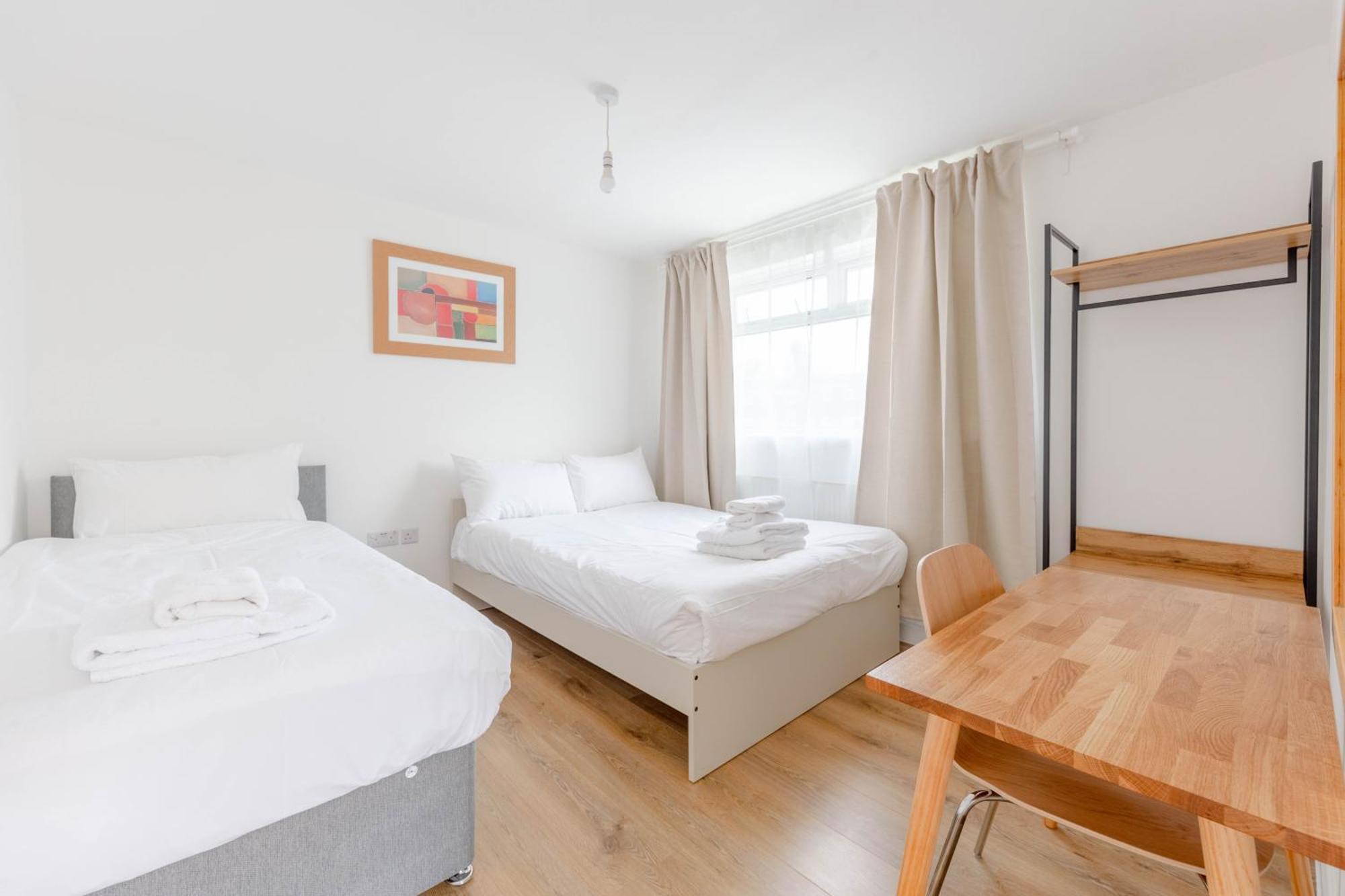 2bd East Sleeps 7! Apartament